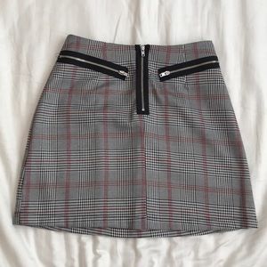 Urban Outfitters mini skirt! 🆕sold out, nice fit!